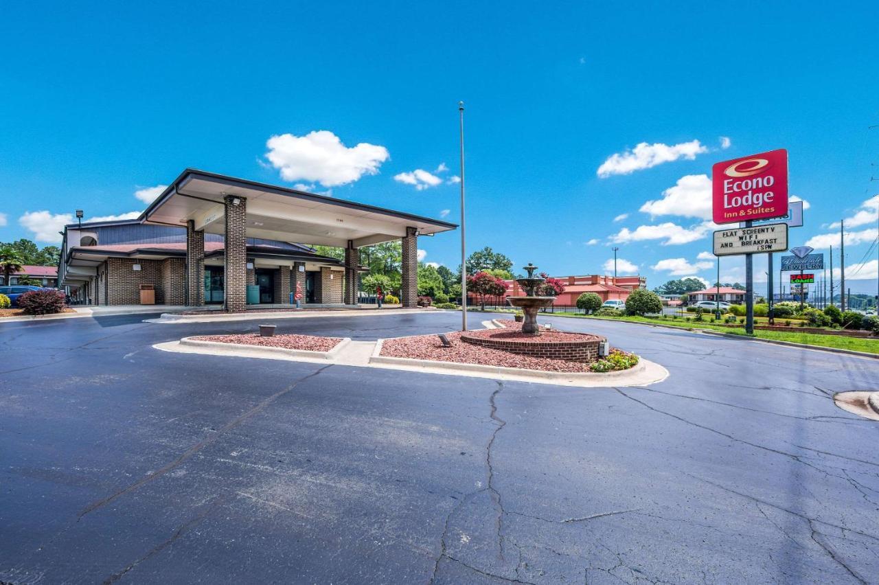 Econo Lodge Inn & Suites University Huntsville Exterior photo